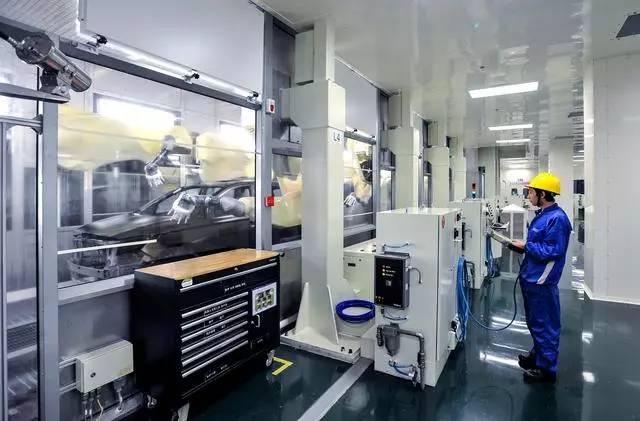 长安汽车两江基地新工厂——中国品牌汽车制造新高度 全自动喷涂